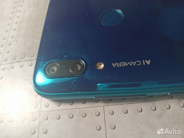 HUAWEI Y7 (2019), 3/32 ГБ