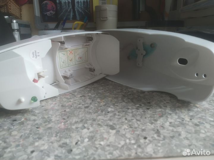 Автоматический распылитель освежителя воздуха