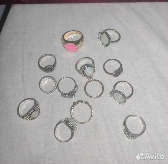 Кольца разные