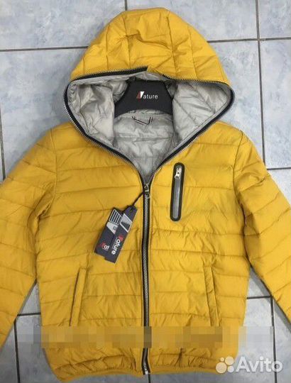 Продаю новую куртку (Турция)