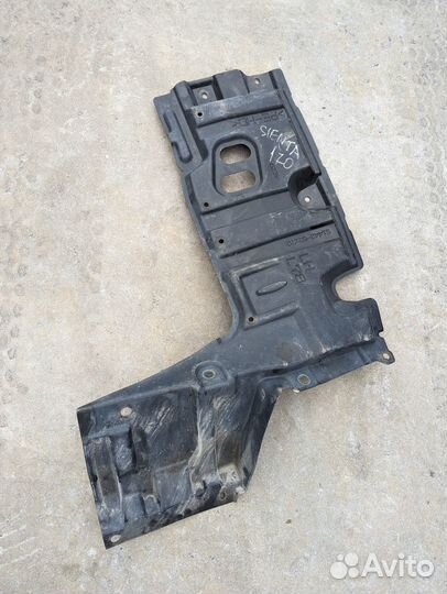 Защита двигателя Toyota Sienta NSP170G 2NR-FKE Лев. Перед