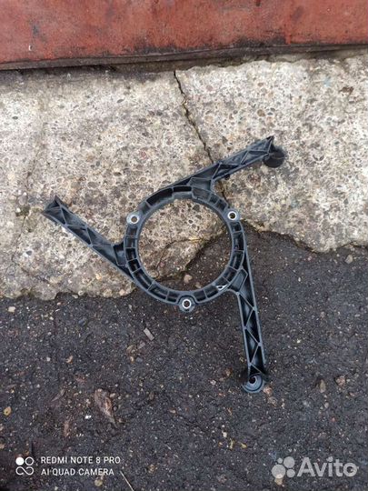 Гольф 4 тренога вентилятора 1J0 121 206D