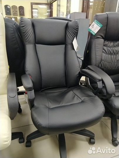 Кресло для руководителя Адмирал черное (иск/кожа)