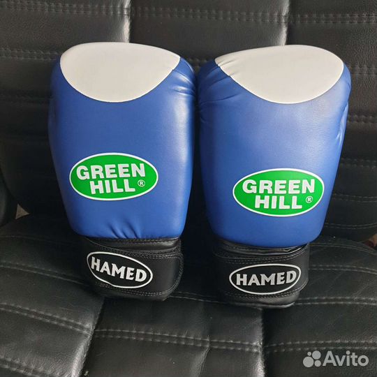 Боксерские перчатки 10 oz