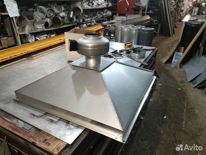 Зонт вытяжной для кафе