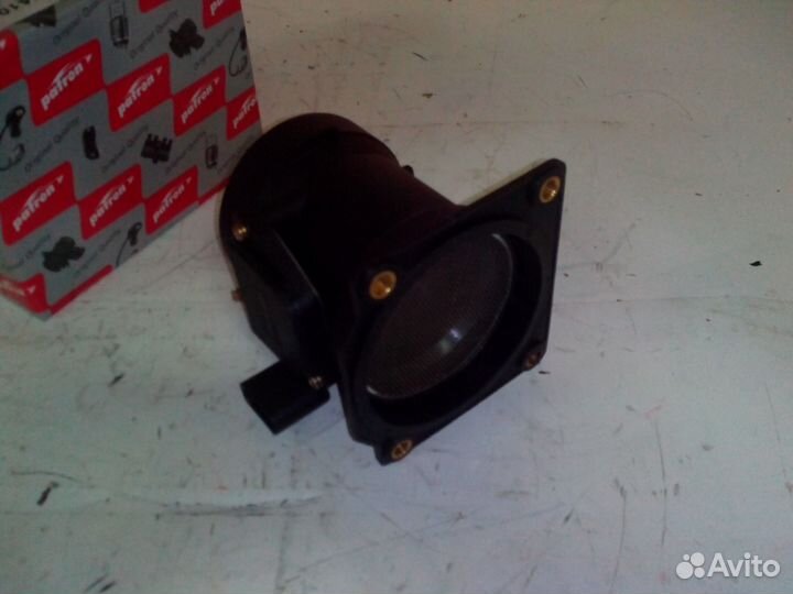 Датчик воздуха Audi Skoda Volkswagen 078133471E