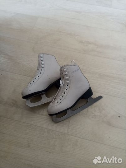 Коньки детские размер 30