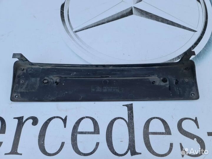 Подномерная планка Mercedes W203