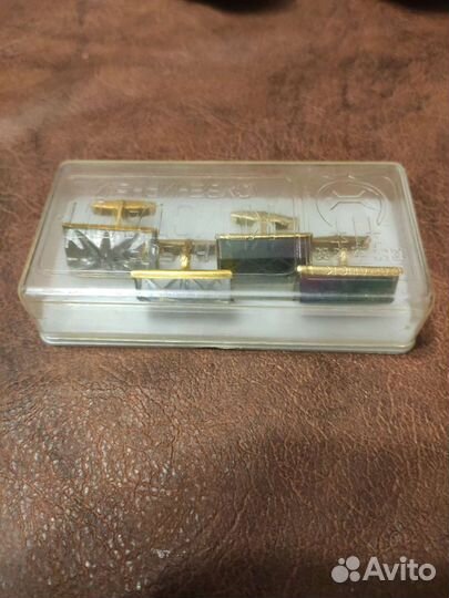 Запонки на рукава