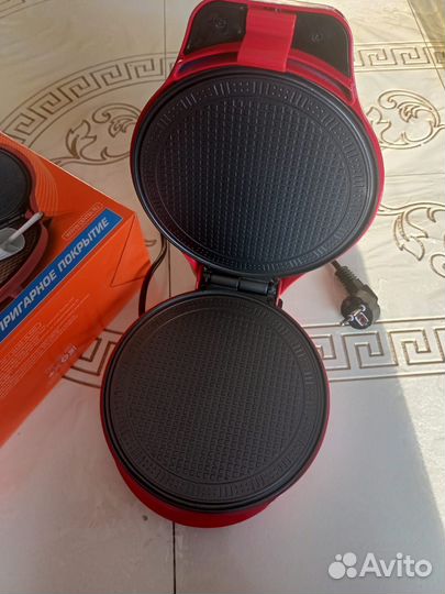 Электрическая вафельница