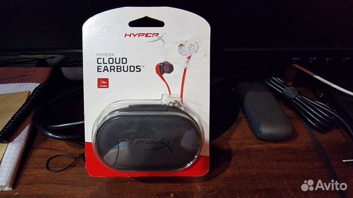 Hyperx Cloud earbuds