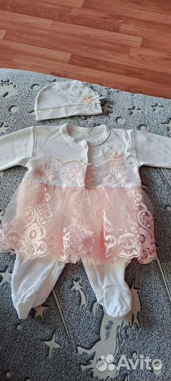 Комплект на выписку для девочки