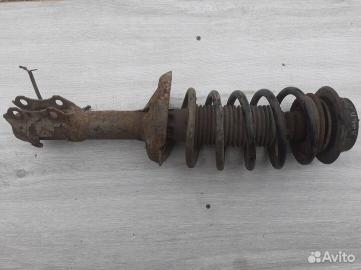 Стойка передняя правая Chery Amulet A15