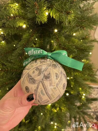 Елка искусственная с игрушками