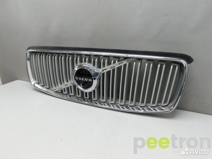 Б/У Решетка радиатора б/у 31425934 volvo