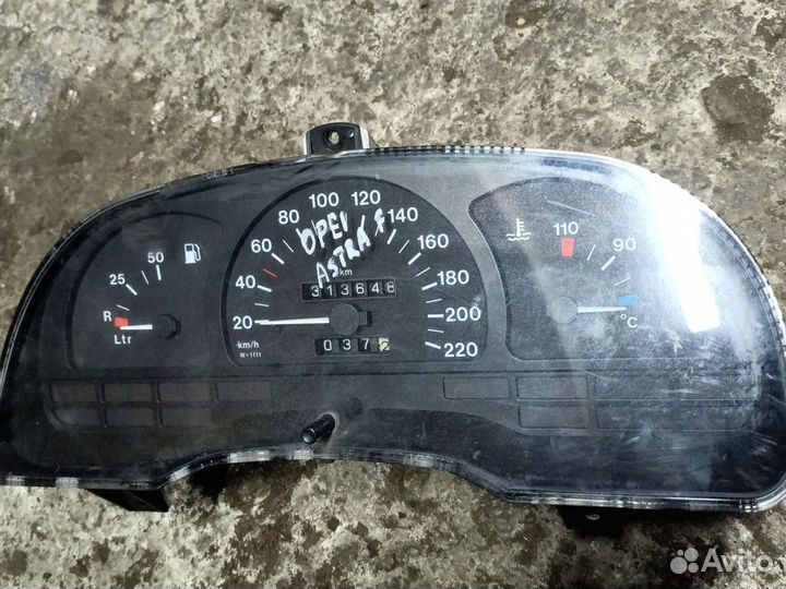Приборная панель Opel Astra F C16NZ