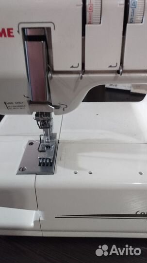 Janome Cover Pro 2 (распошивальная машина)