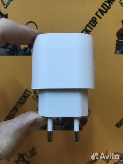 Блок зарядки Apple USB-C мощностью 20 Вт оригинал
