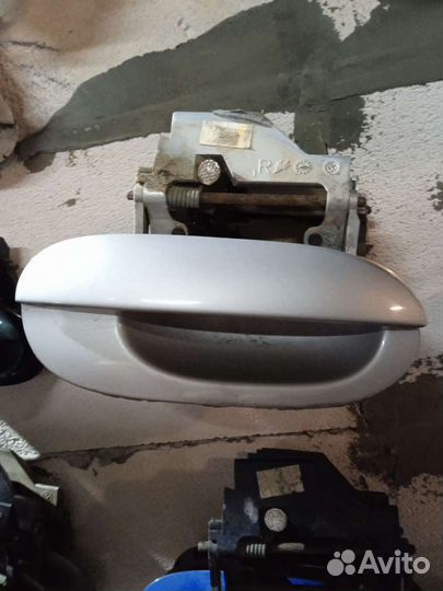 Бмв е39 ручка правая наружная