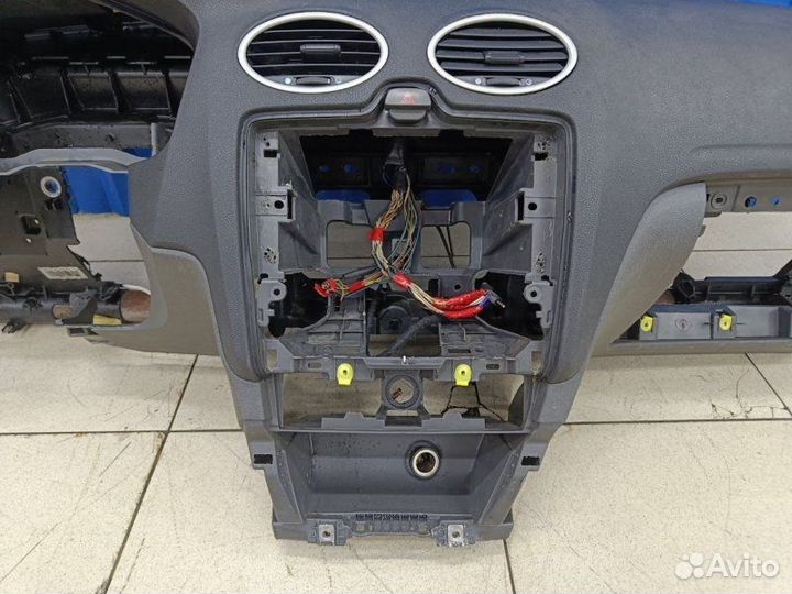 Торпедо (панель салона) Ford Focus 1.4 asdb 2007