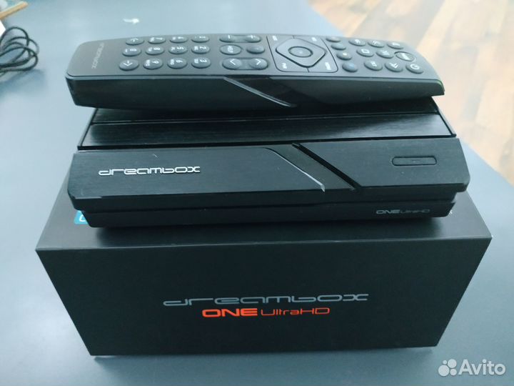 Спутниковый ресивер Dreambox One 4K UHD