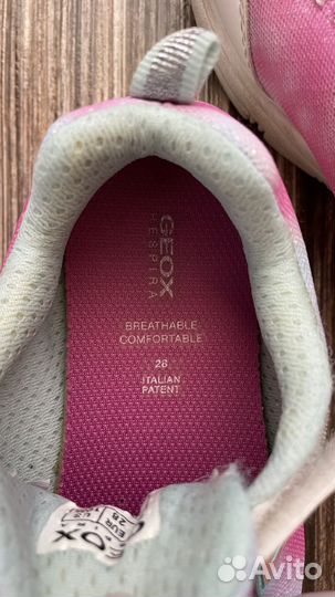 Кроссовки для девочки Geox