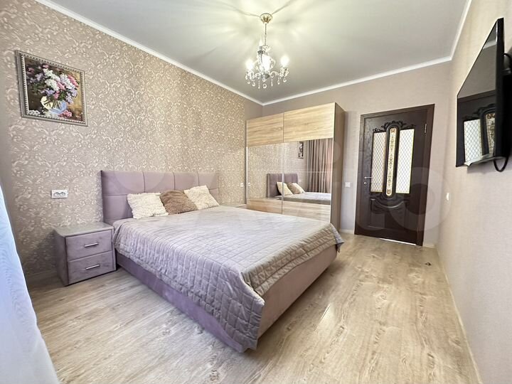 2-к. квартира, 60 м², 4/18 эт.