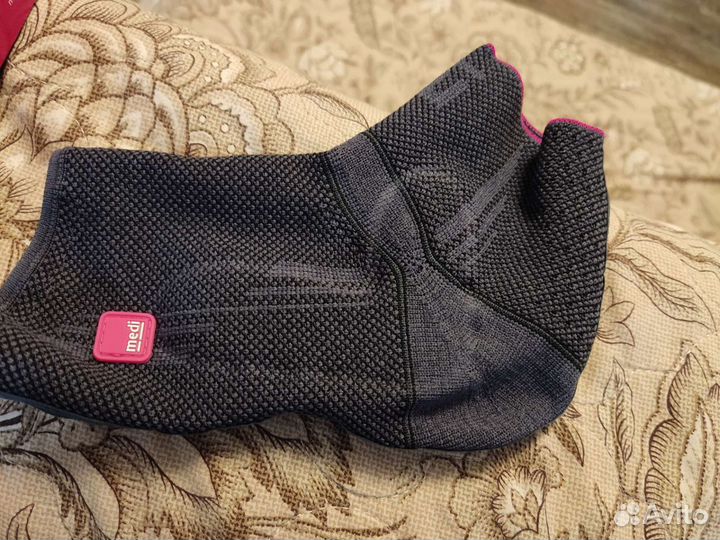 Бандаж на голеностопный сустав