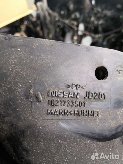 Воздухозаборник Nissan Qashqai J10 2.0 MR20