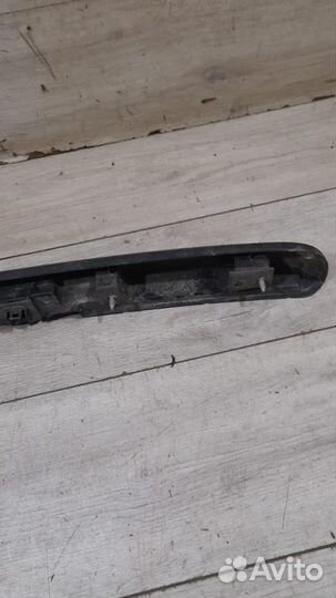 Накладка двери багажника левая LADA Largus С 2012