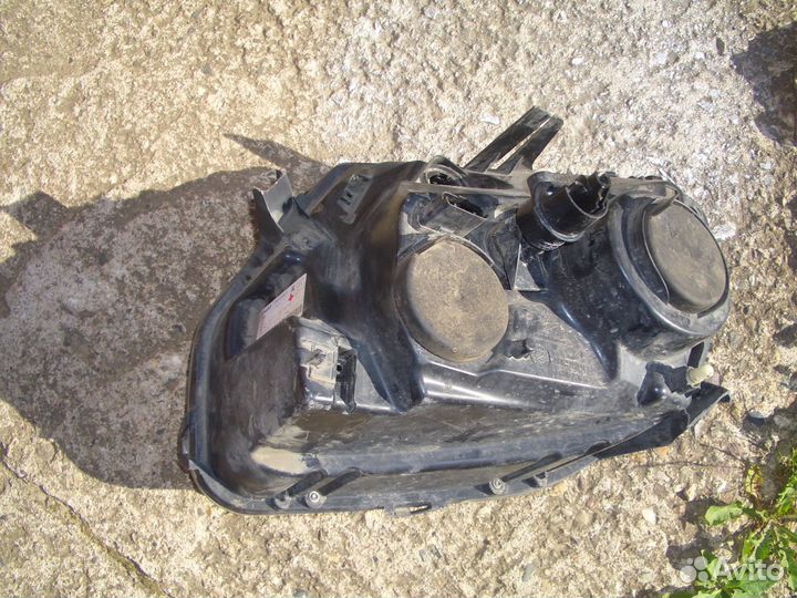 Фара правая Рено Дастер с10