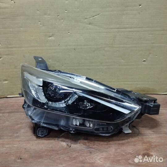 Фара правая Mazda Cx3 2017