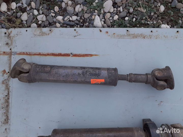 Карданный вал на ниву