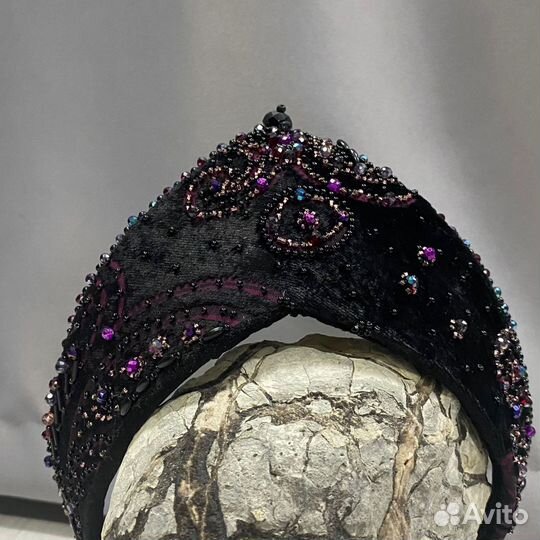 Кокошник современный