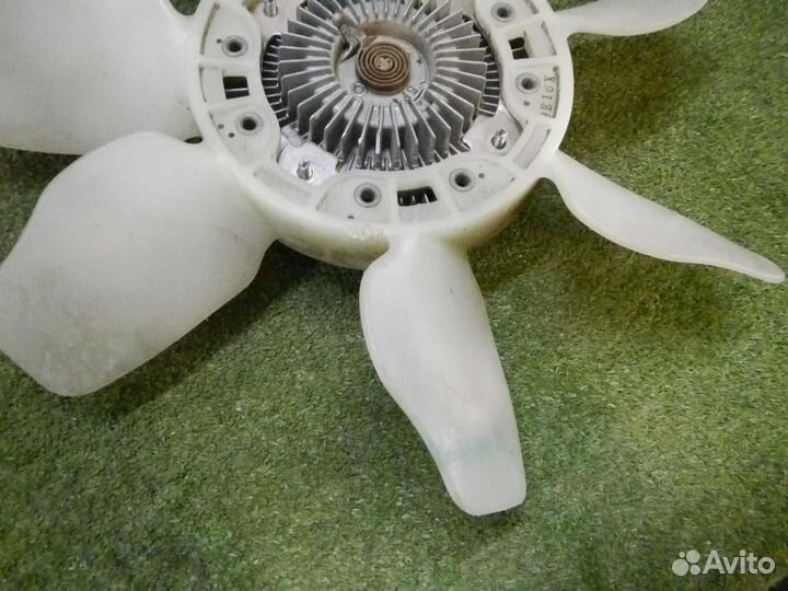 Термомуфта с вентилятором Toyota Hilux 8 (2015-н.в