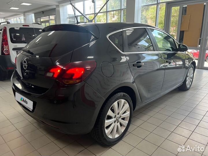 Opel Astra 1.6 AT, 2012, 140 120 км