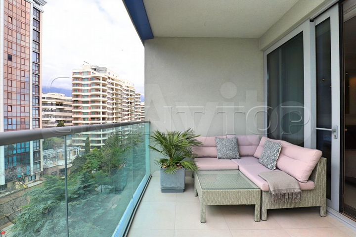 1-к. квартира, 50 м², 10/18 эт.