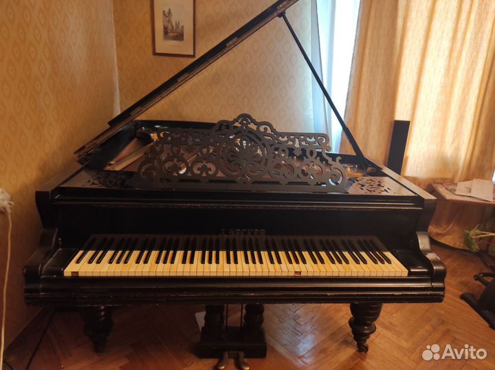 Рояль кабинетный Я. Беккер