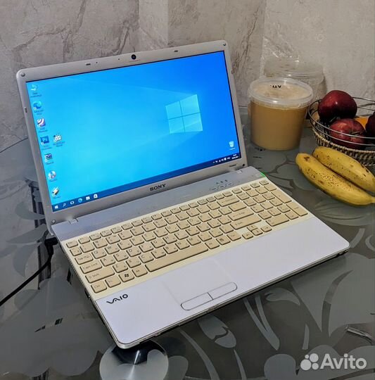 Ноутбук Sony Vaio i3