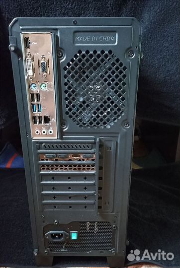 Игровой компьютер с монитором