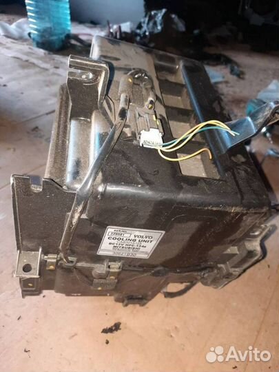 Радиатор кондиционера Volvo S40 рест. 2001