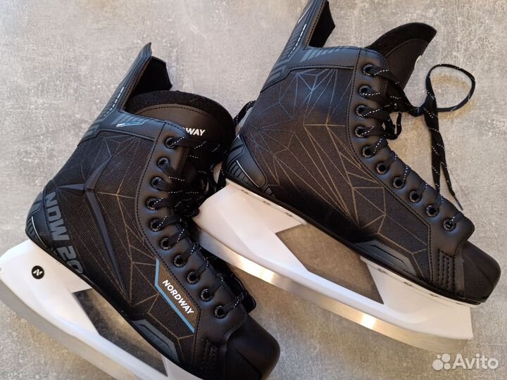 Коньки хоккейные Norway 45 новые заточенные
