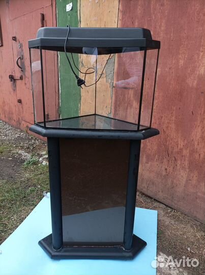 Аквариум с тумбой