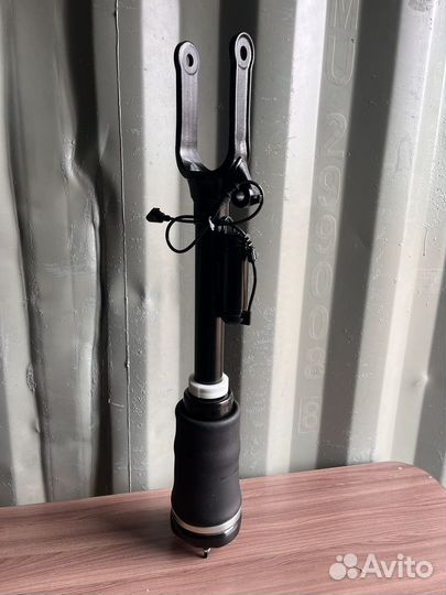 Амортизатор на mercedes ml класс 164