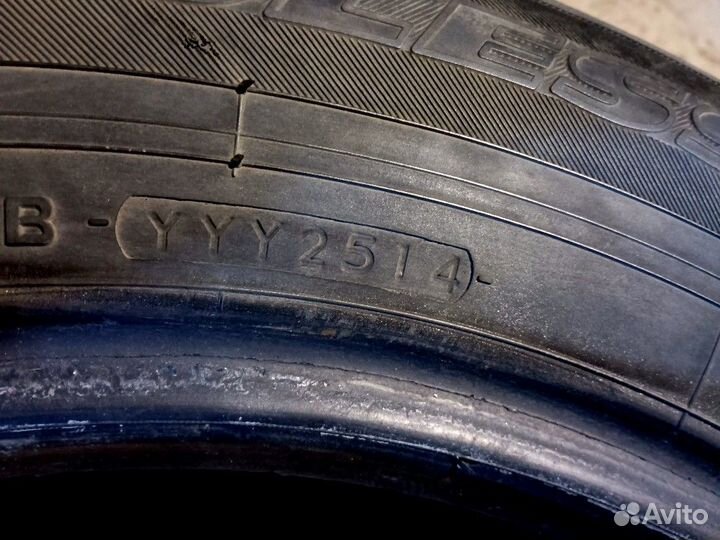 Yokohama Ice Guard IG50 215/65 R16