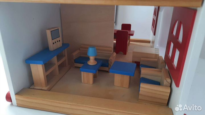 Кукольный домик
