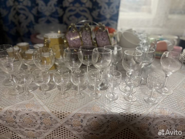 Бокалы для вина, рюмки