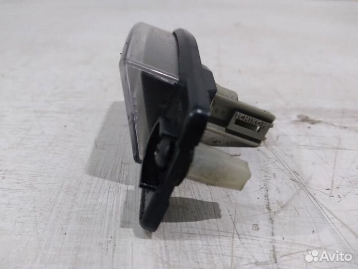 Фонарь подсветки номерного знака задний Nissan