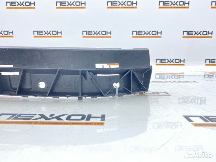 Кронштейн бампера задний правый Jaguar Xj X351 3.0