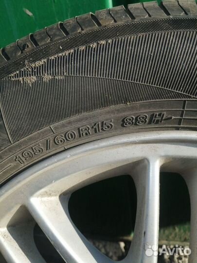 Yokohama A043 185/60 R15 и 195/60 R15